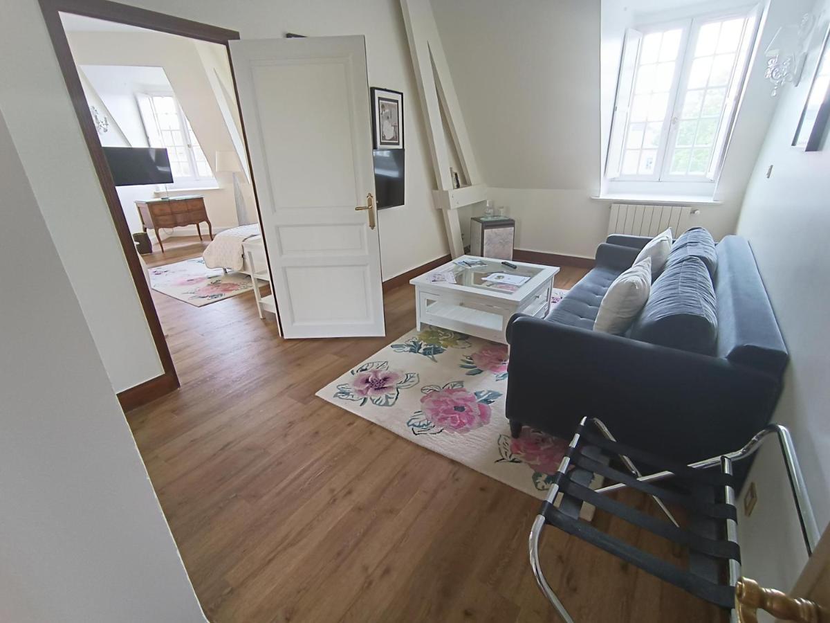 Chateau De Montreuil Montreuil  ภายนอก รูปภาพ